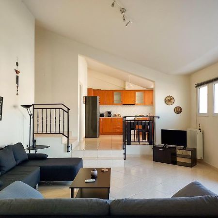 Aurora Family Loft Apartment นาฟปลิโอ ภายนอก รูปภาพ