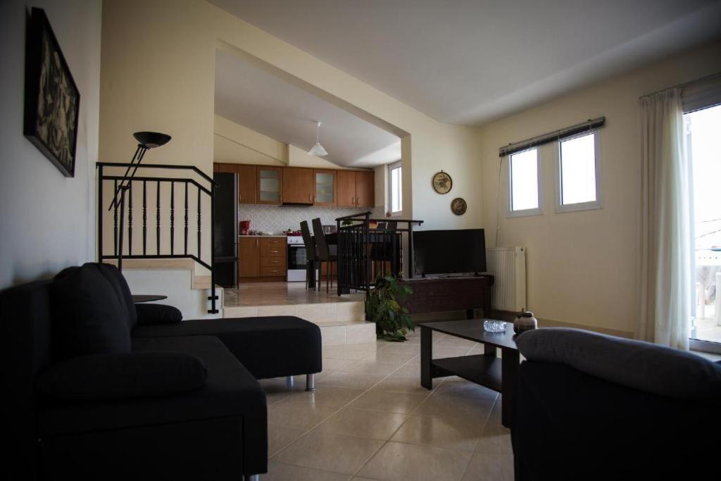 Aurora Family Loft Apartment นาฟปลิโอ ภายนอก รูปภาพ