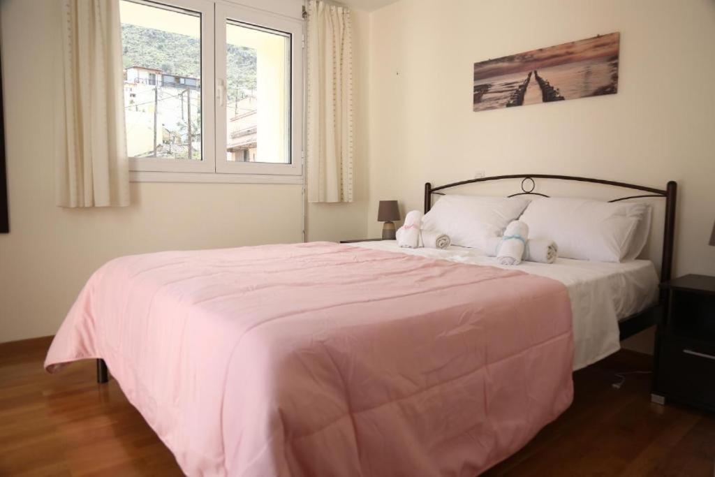Aurora Family Loft Apartment นาฟปลิโอ ภายนอก รูปภาพ